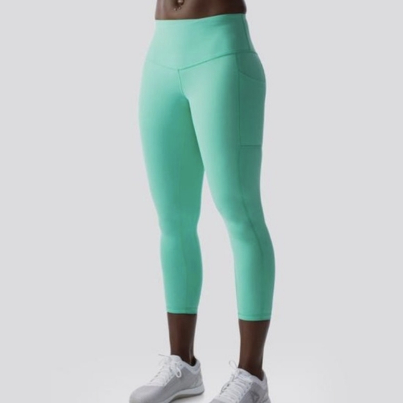 Born Primitive Rise & Grind Capri Pocket Legging Teal Mint Women's XS - Picture 1 of 11